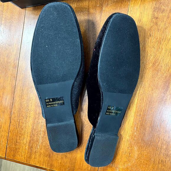 Lulu's Maggy Black‎ Velvet Embroidered Square-Toe Loafer Slides Size 9 - Picture 14 of 15